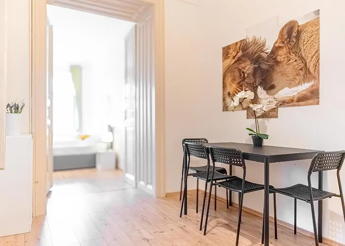 Attractive 2Br Apt Near Akh Ideal For Longstays