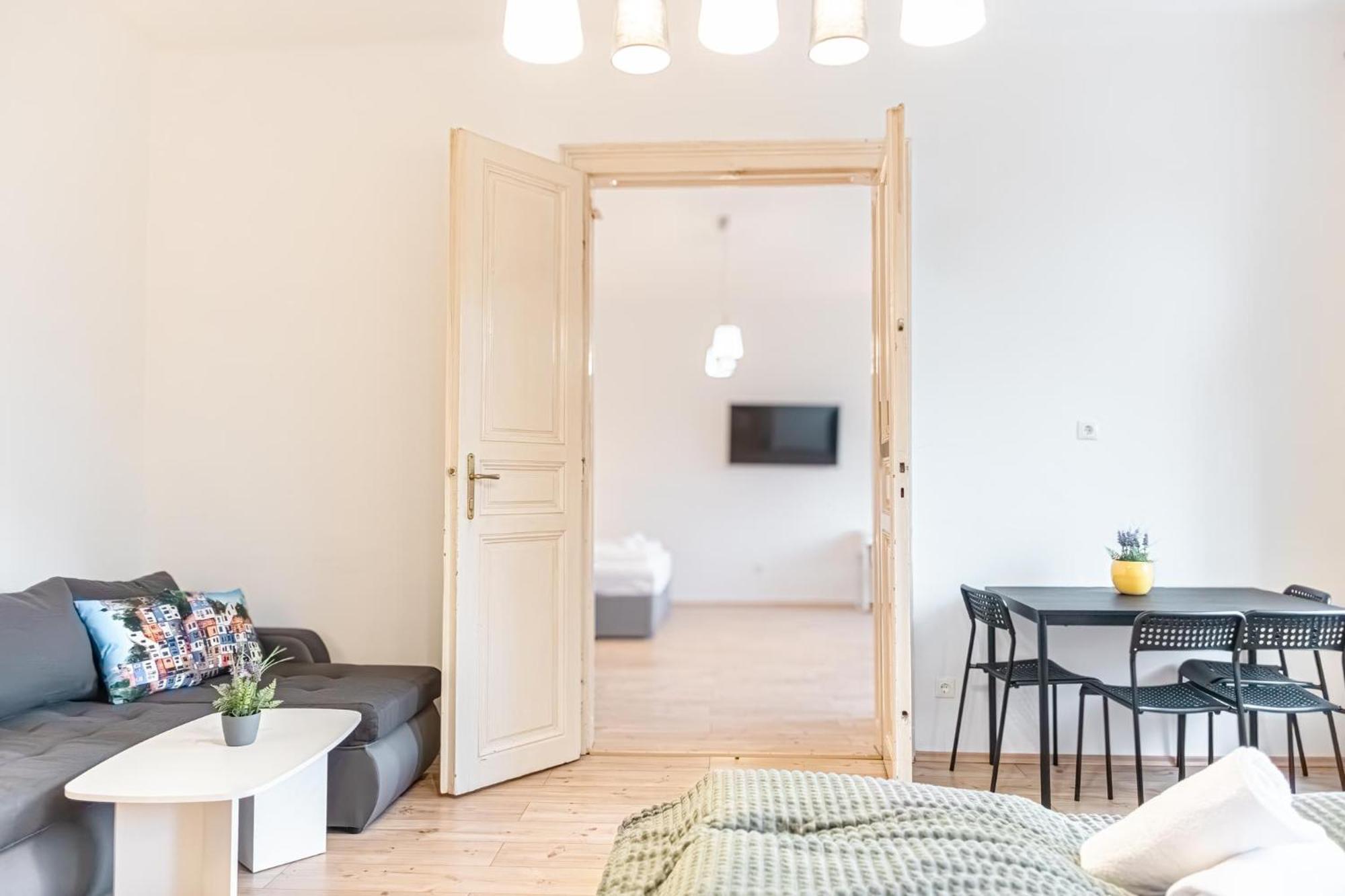 Attractive 2br Near Akh Ideal For Longstays *