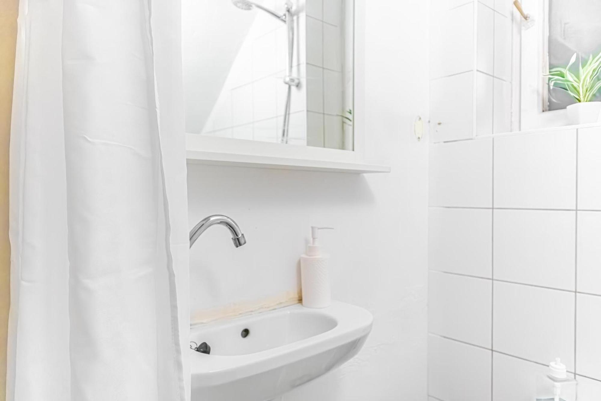 Apartment Attractive 2br Near Akh Ideal For Longstays